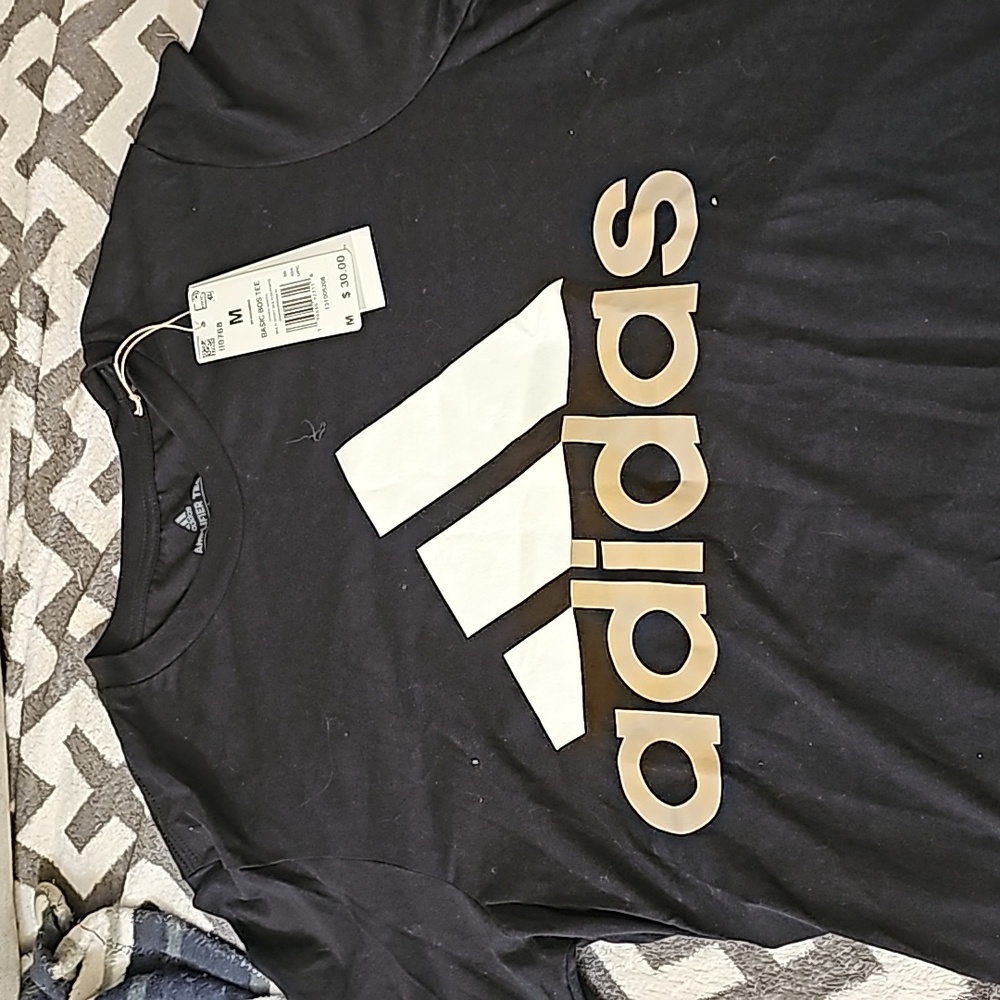 Adidas Short Sleeve Size M NWT - Picture 1 of 5